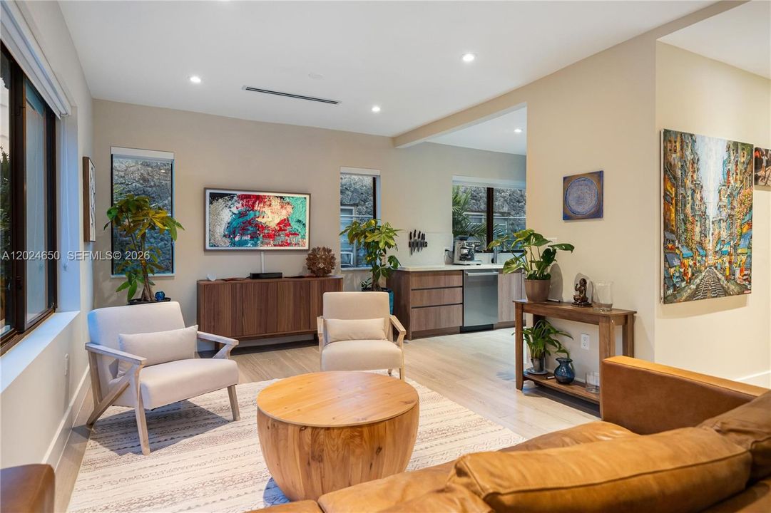 For Rent: $7,900 (4 beds, 3 baths, 1788 Square Feet)