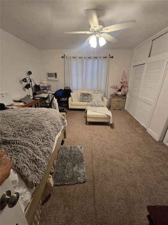En Renta: $4,500 (4 camas, 2 baños, 2116 Pies cuadrados)