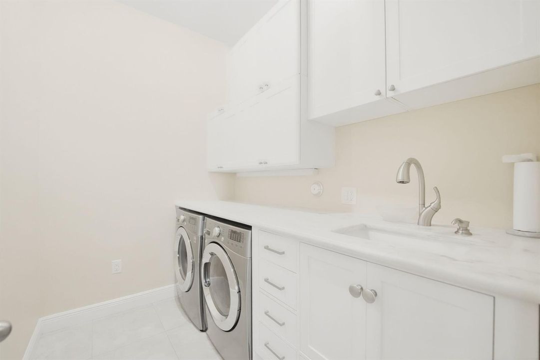 66-web-or-mls-12010-sw-aventino-dr