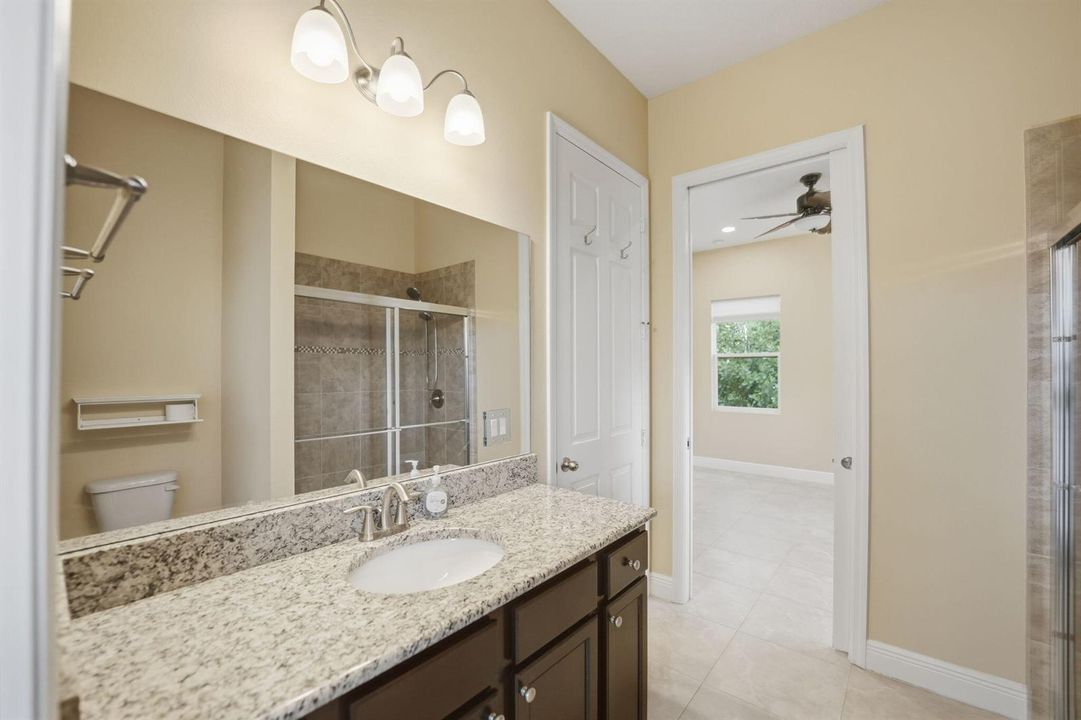 86-web-or-mls-12010-sw-aventino-dr