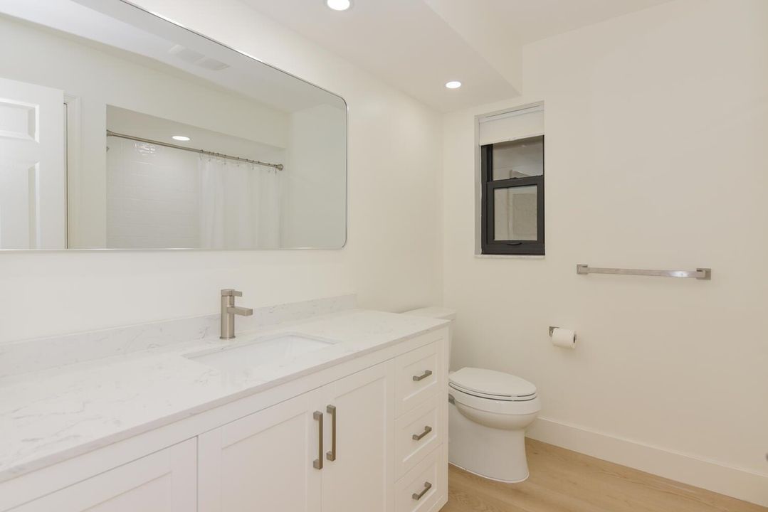 1469 Va Privada Jupiter FL-large-032-013