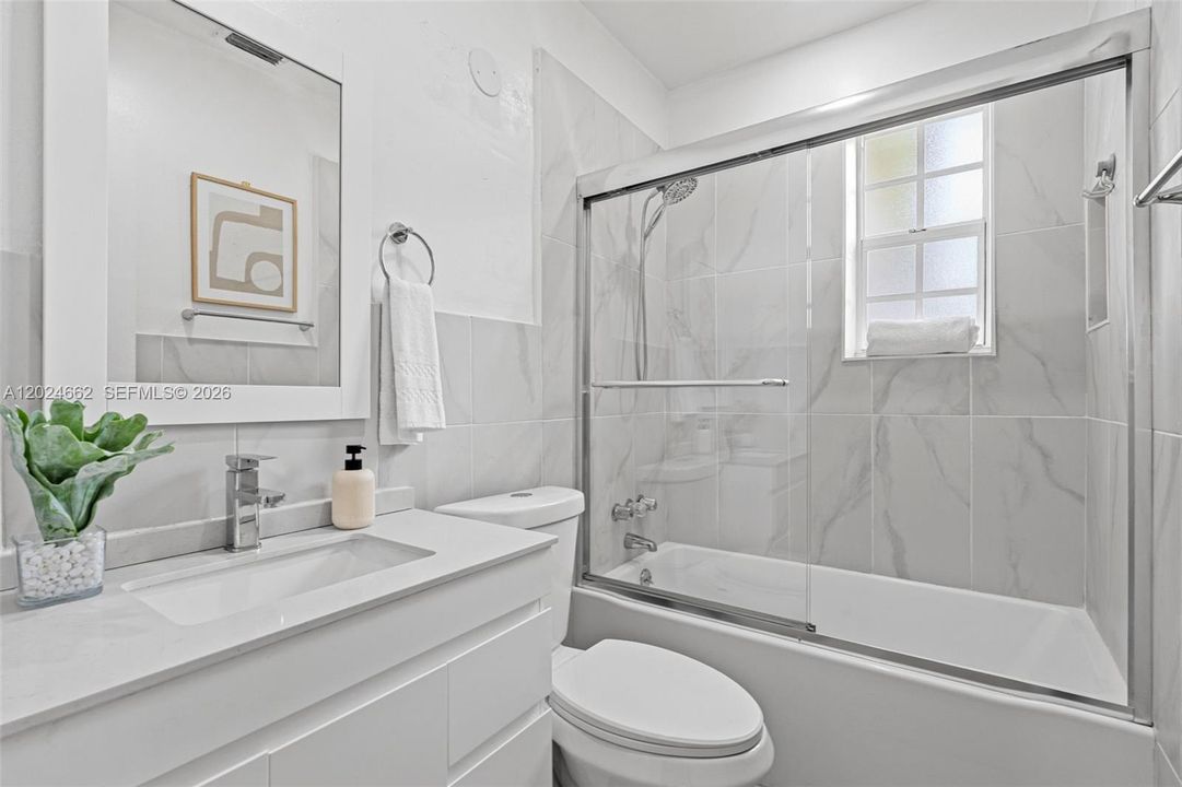 For Sale: $875,000 (4 beds, 2 baths, 1887 Square Feet)