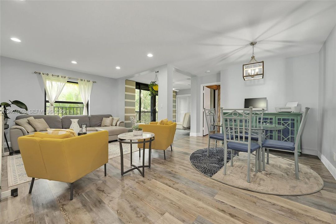 For Rent: $2,250 (2 beds, 2 baths, 978 Square Feet)