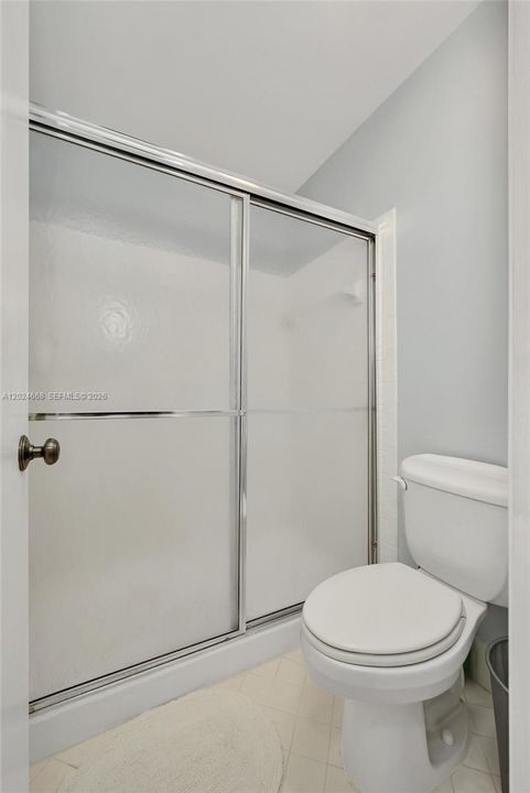 For Rent: $2,250 (2 beds, 2 baths, 978 Square Feet)