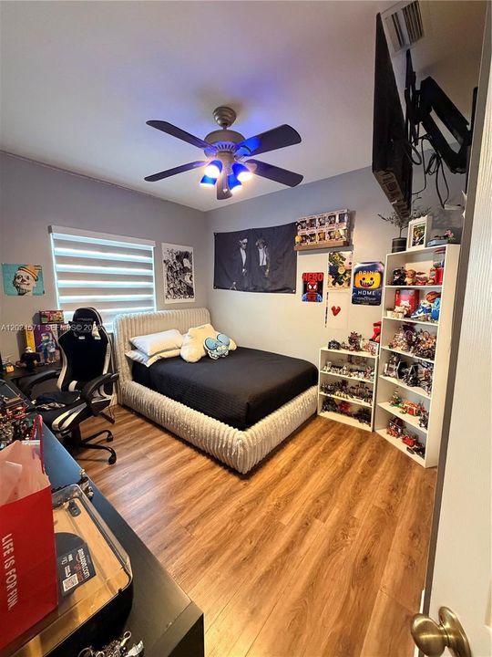 For Rent: $4,000 (4 beds, 3 baths, 2800 Square Feet)