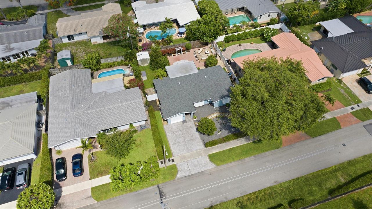 37_63525_aerial_-1
