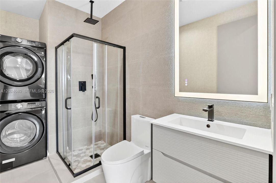 Guest Suite Bath and Laundry