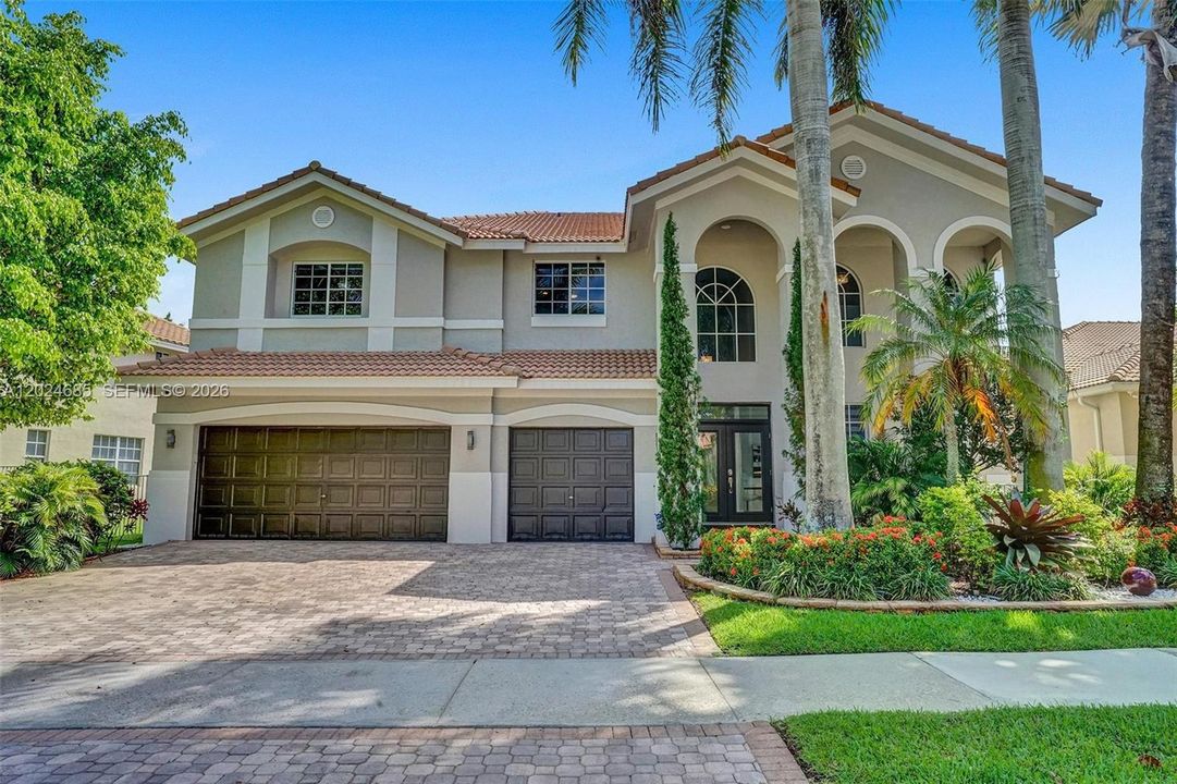 For Rent: $10,100 (5 beds, 4 baths, 3894 Square Feet)