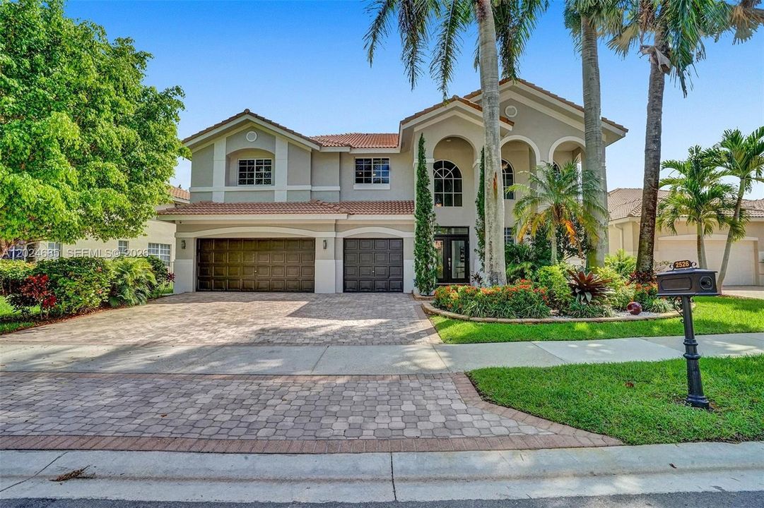 For Rent: $10,100 (5 beds, 4 baths, 3894 Square Feet)