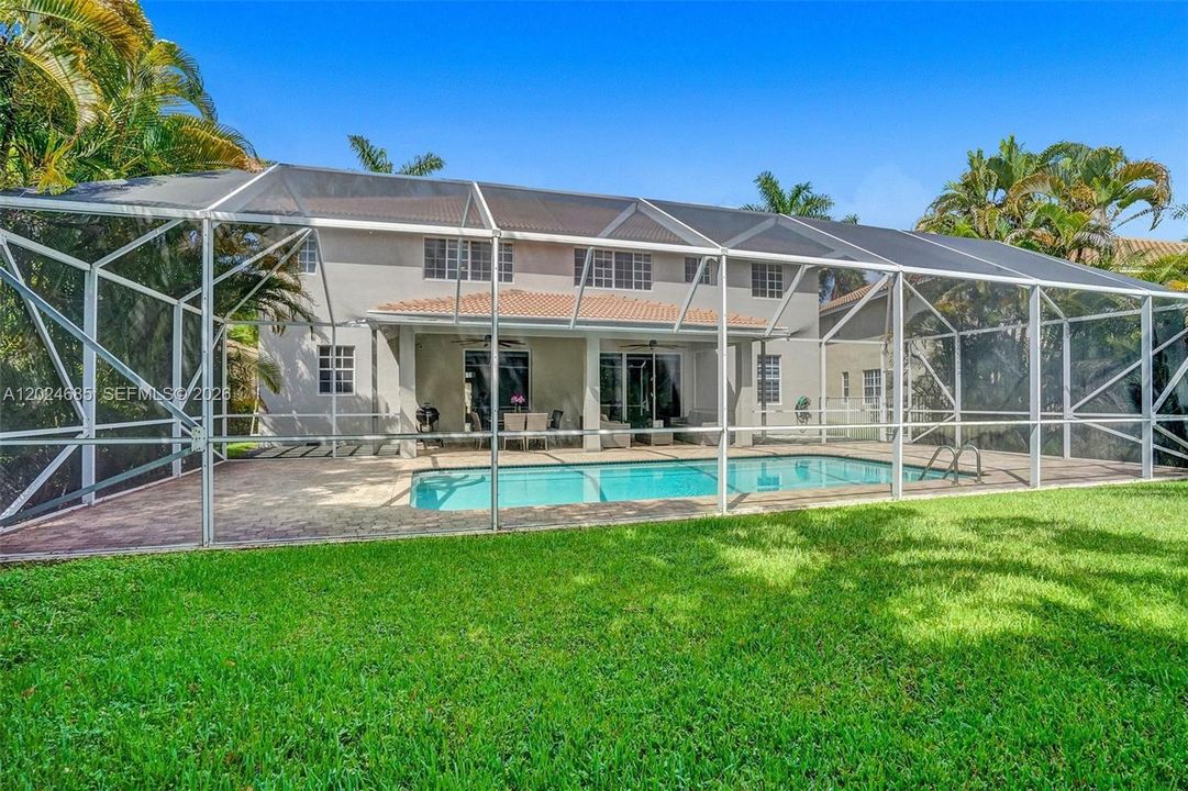 For Rent: $10,100 (5 beds, 4 baths, 3894 Square Feet)