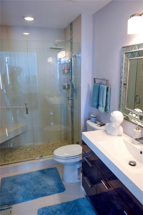 For Sale: $399,900 (1 beds, 1 baths, 700 Square Feet)
