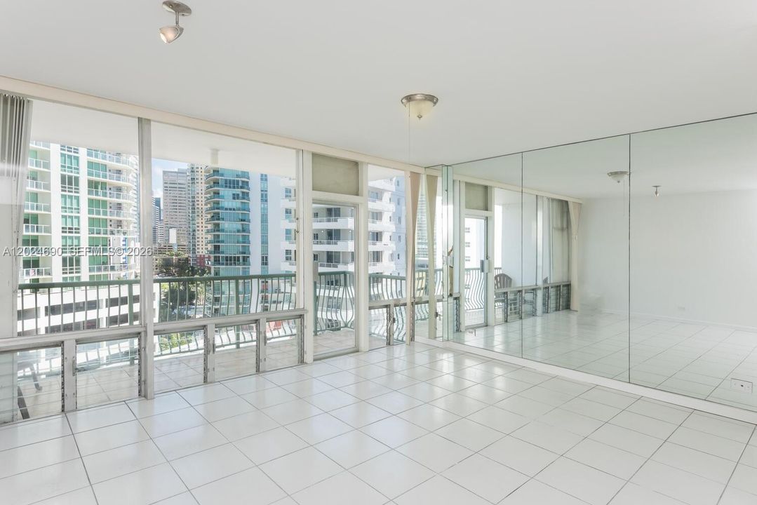 En Venta: $299,000 (0 camas, 1 baños, 480 Pies cuadrados)