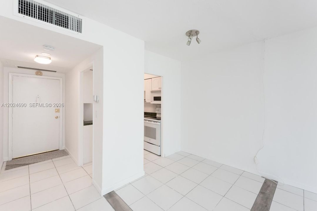 En Venta: $299,000 (0 camas, 1 baños, 480 Pies cuadrados)