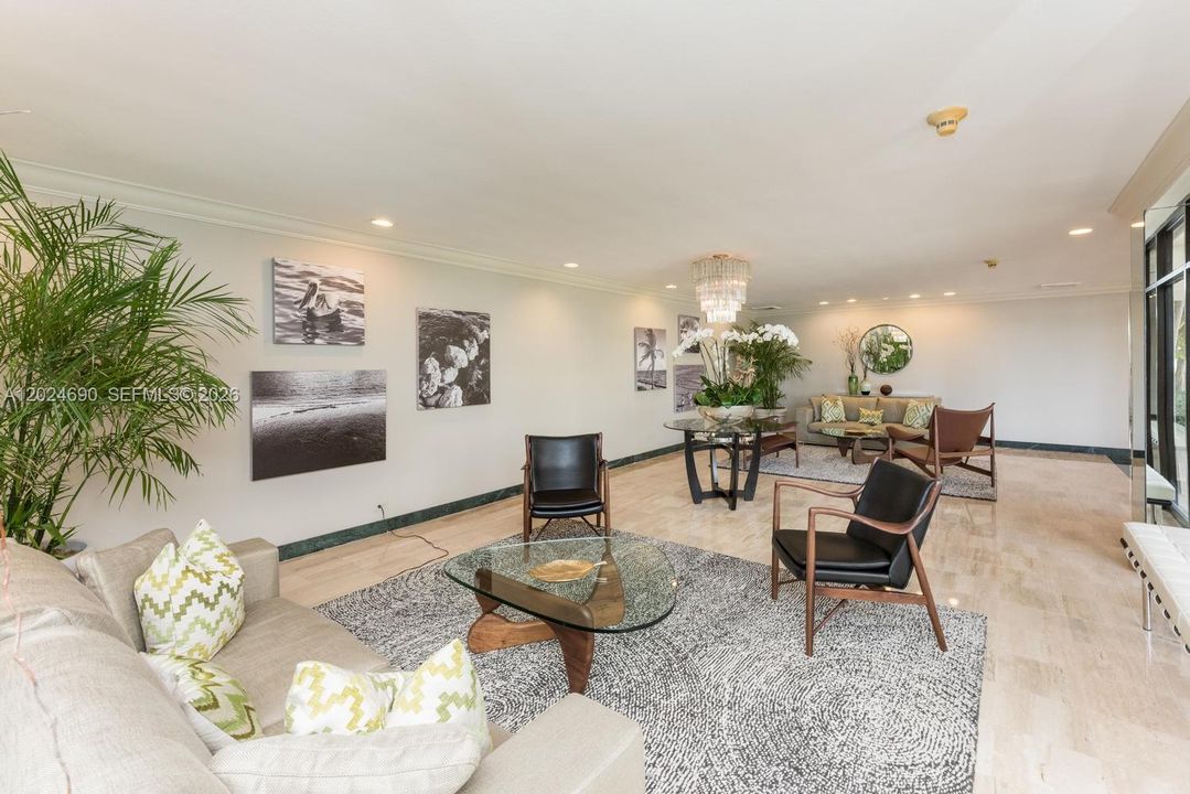 En Venta: $299,000 (0 camas, 1 baños, 480 Pies cuadrados)