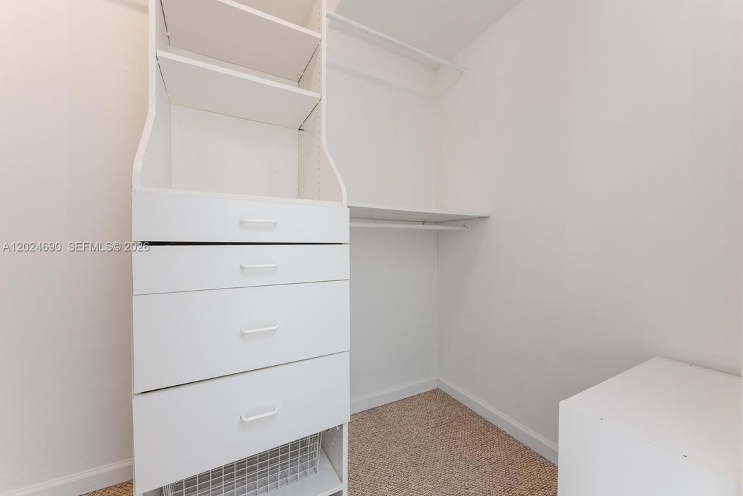 En Venta: $299,000 (0 camas, 1 baños, 480 Pies cuadrados)