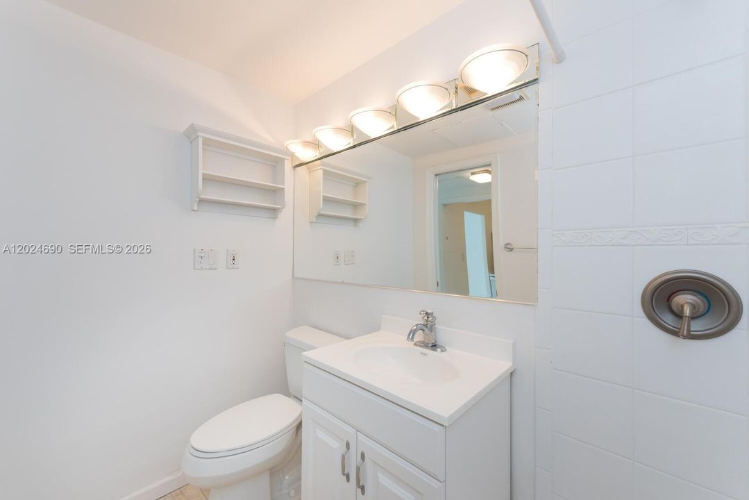 En Venta: $299,000 (0 camas, 1 baños, 480 Pies cuadrados)