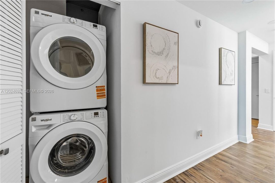 В аренду: $3,500 (3 спален, 2 ванн, 1271 Квадратных фут)