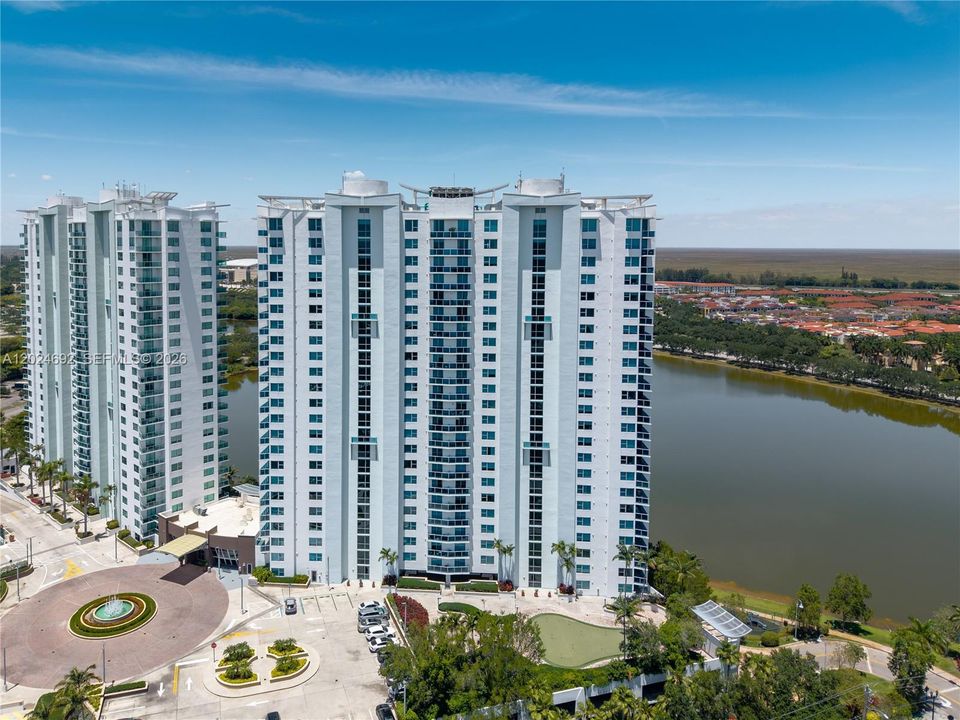 В аренду: $3,500 (3 спален, 2 ванн, 1271 Квадратных фут)