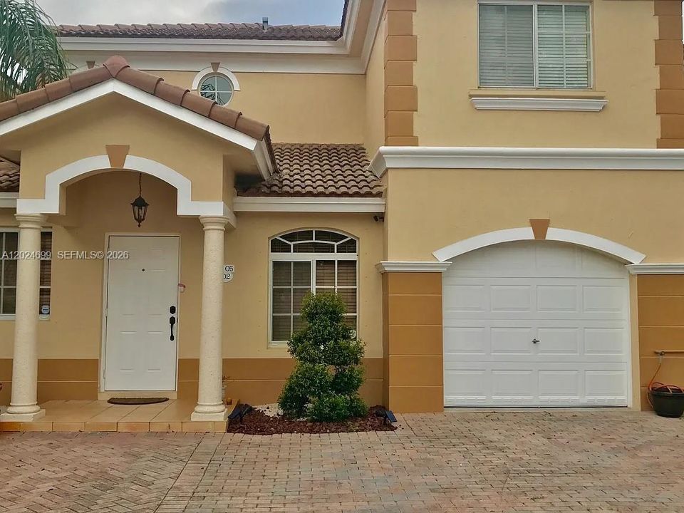 For Sale: $490,000 (3 beds, 2 baths, 1860 Square Feet)