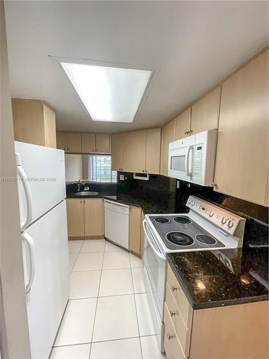 For Rent: $1,950 (2 beds, 2 baths, 1020 Square Feet)