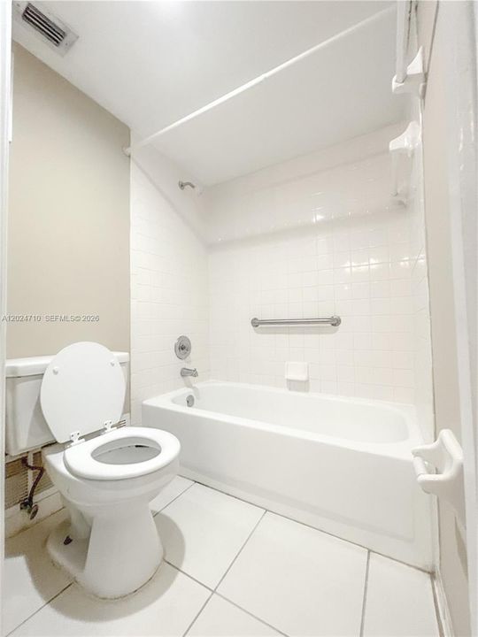 For Rent: $1,950 (2 beds, 2 baths, 1020 Square Feet)