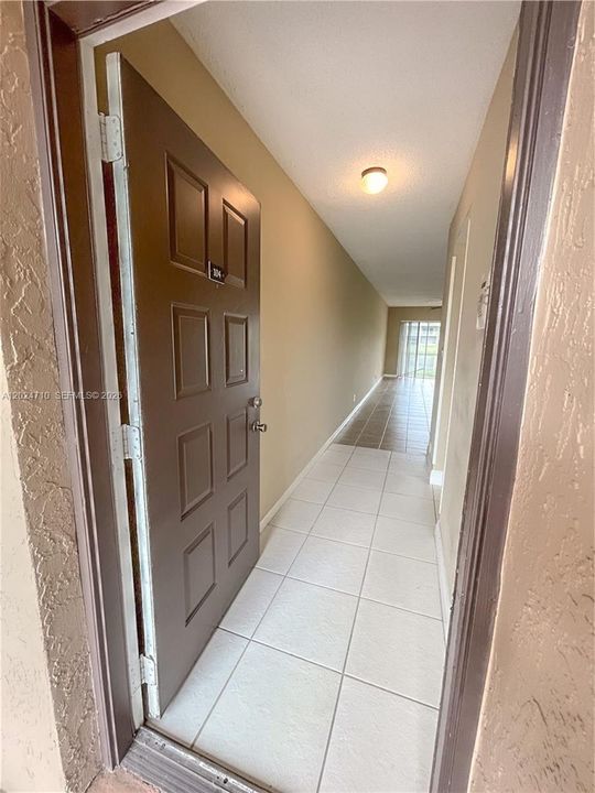 For Rent: $1,950 (2 beds, 2 baths, 1020 Square Feet)