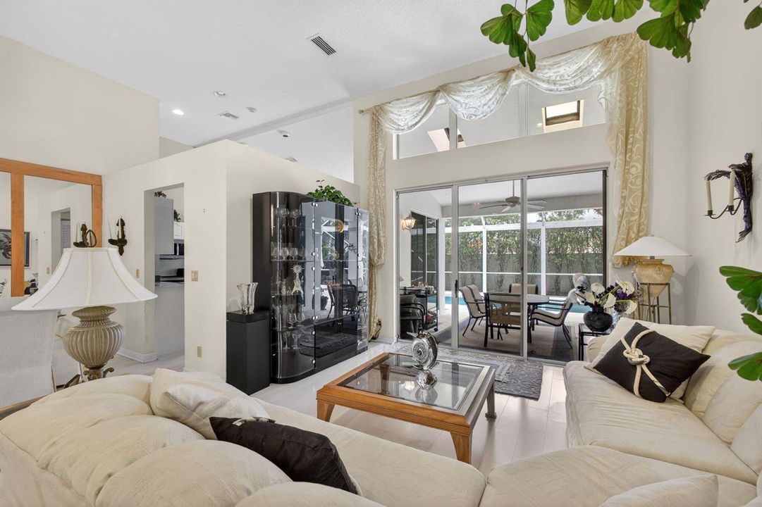 13-web-or-mls-5D1A9029