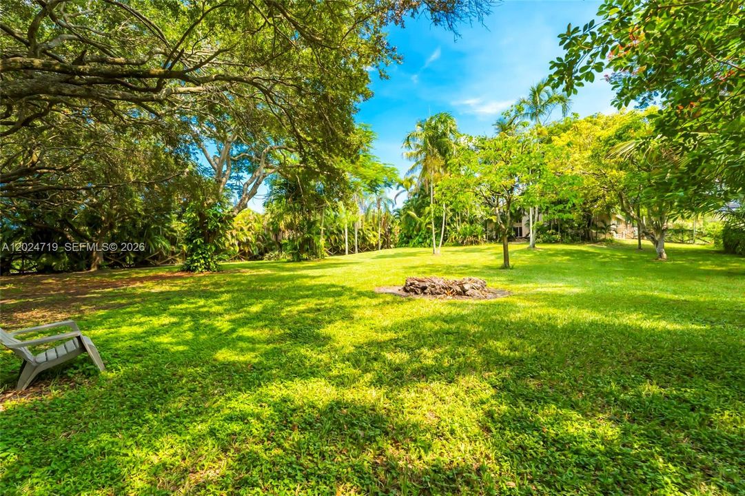For Sale: $1,300,000 (4 beds, 3 baths, 2772 Square Feet)