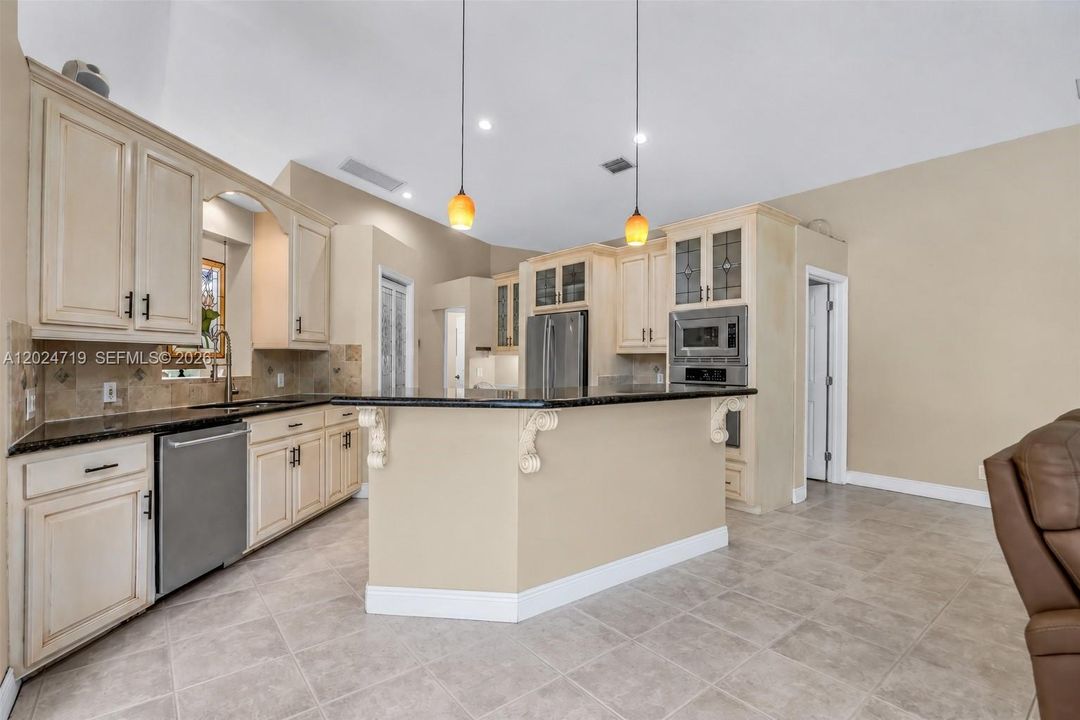 For Sale: $1,300,000 (4 beds, 3 baths, 2772 Square Feet)
