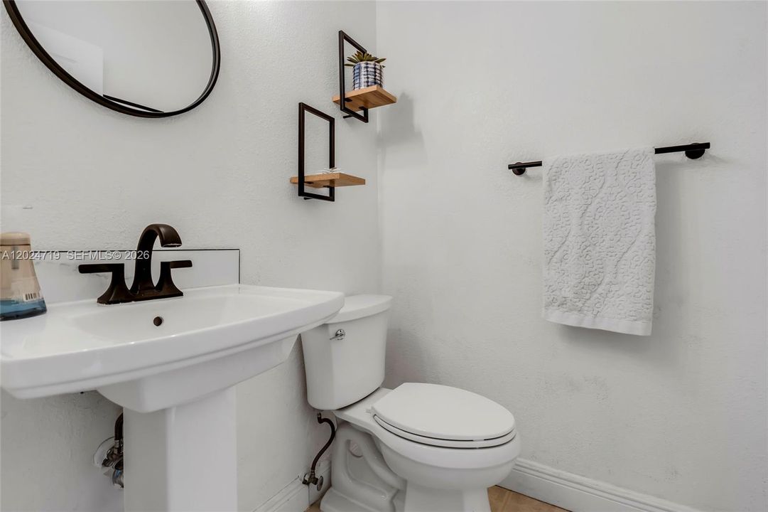 For Sale: $1,300,000 (4 beds, 3 baths, 2772 Square Feet)