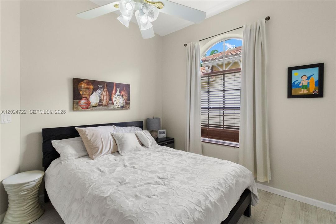 For Sale: $600,000 (3 beds, 2 baths, 2018 Square Feet)