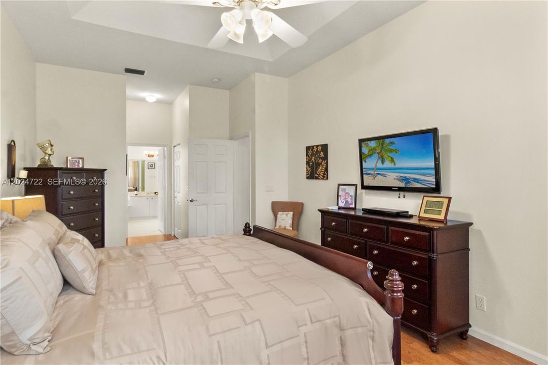 For Sale: $600,000 (3 beds, 2 baths, 2018 Square Feet)