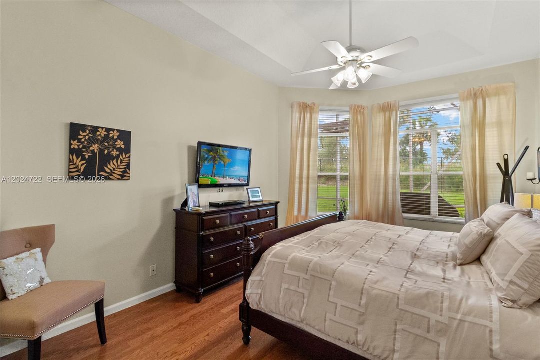 For Sale: $600,000 (3 beds, 2 baths, 2018 Square Feet)