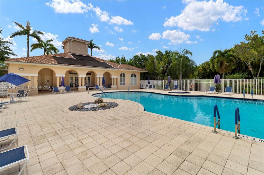 For Sale: $600,000 (3 beds, 2 baths, 2018 Square Feet)