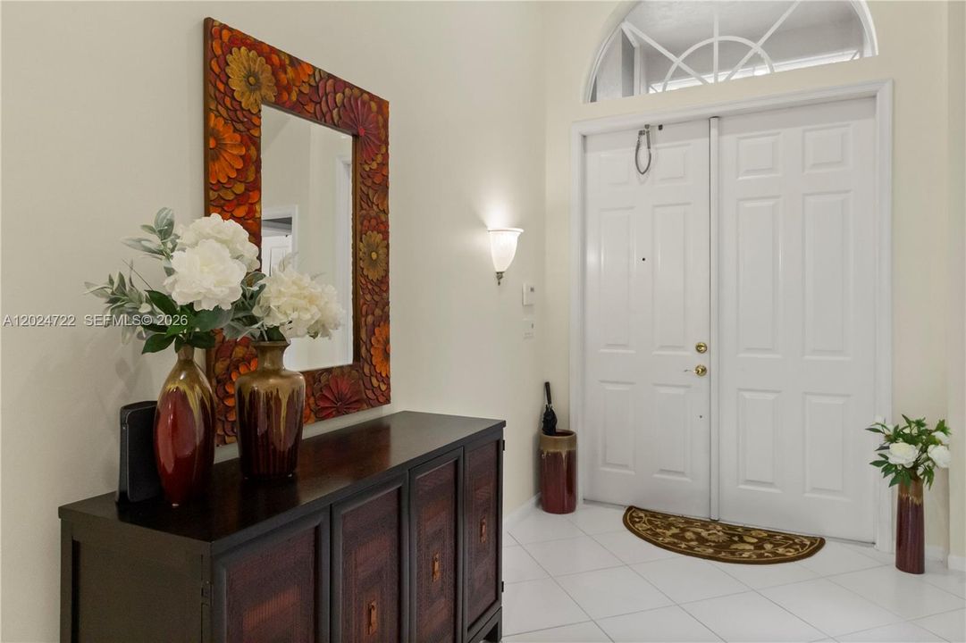 For Sale: $600,000 (3 beds, 2 baths, 2018 Square Feet)