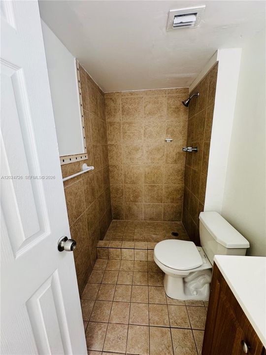 В аренду: $1,990 (2 спален, 2 ванн, 1036 Квадратных фут)
