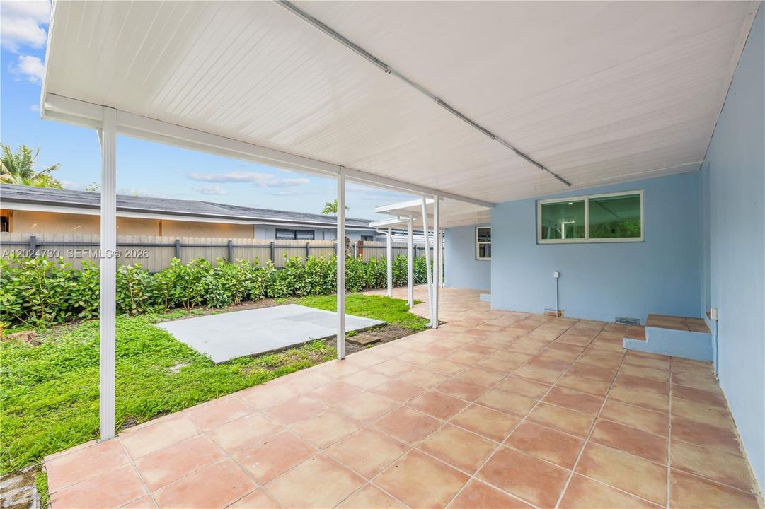 En Venta: $620,000 (4 camas, 3 baños, 1364 Pies cuadrados)