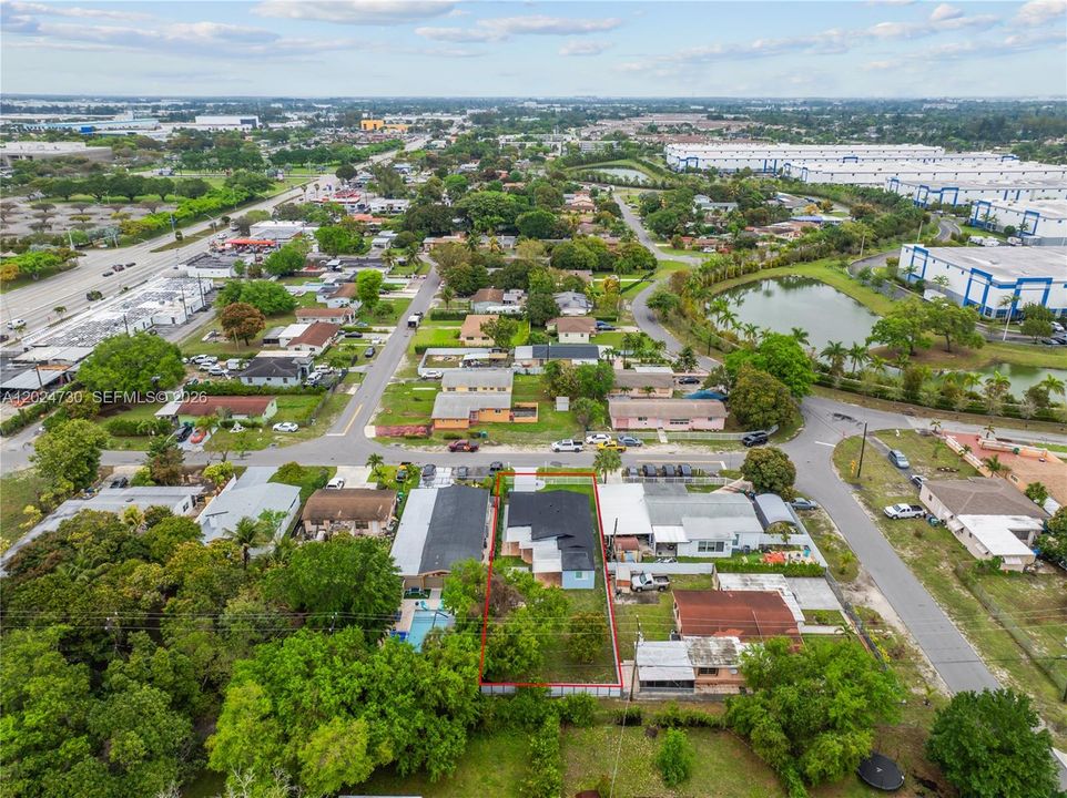 En Venta: $620,000 (4 camas, 3 baños, 1364 Pies cuadrados)