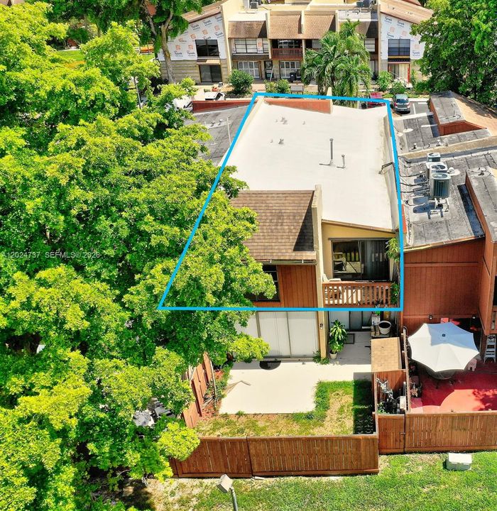 На продажу: $369,995 (3 спален, 2 ванн, 1550 Квадратных фут)