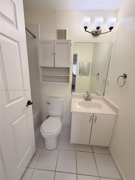 For Rent: $2,100 (3 beds, 2 baths, 1519 Square Feet)