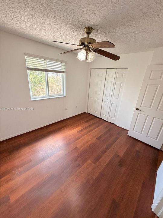 For Rent: $2,100 (3 beds, 2 baths, 1519 Square Feet)