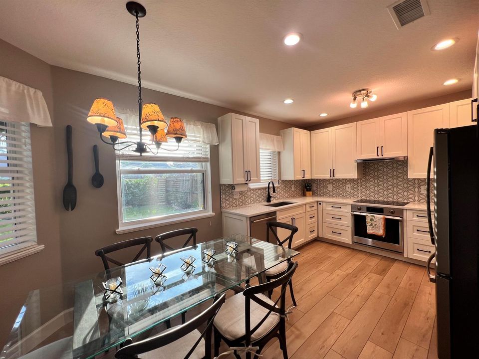 Dining/Kitchen