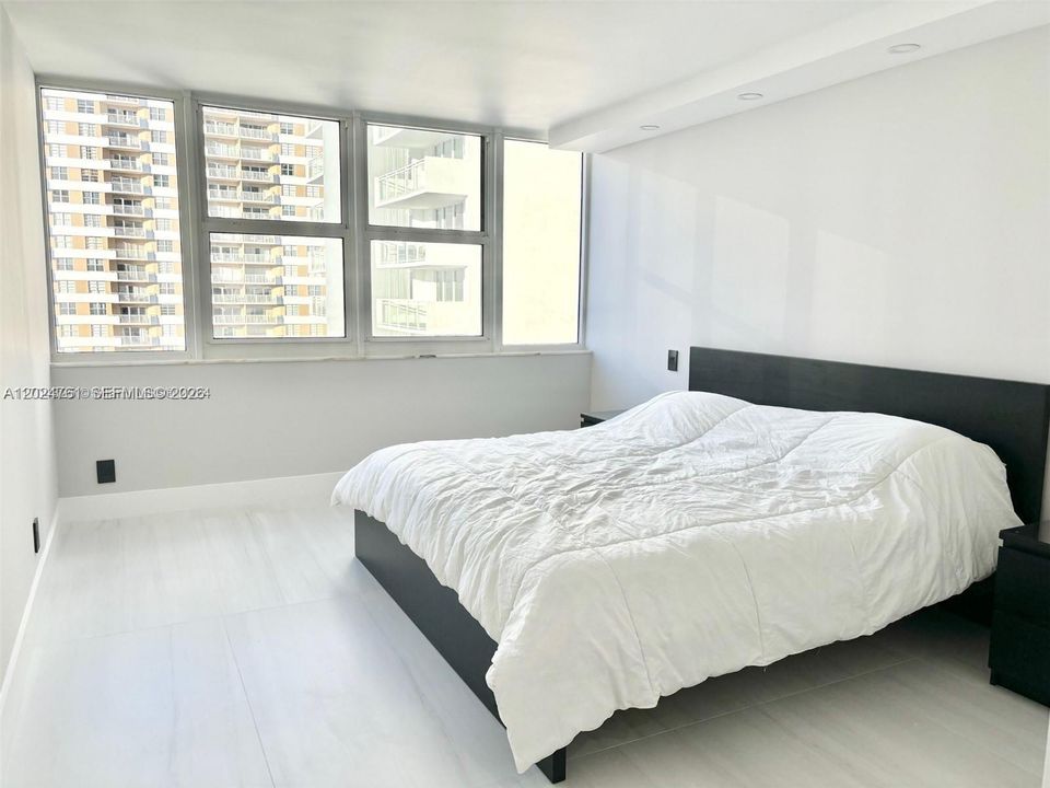 Под контрактом: $3,900 (2 спален, 2 ванн, 1312 Квадратных фут)