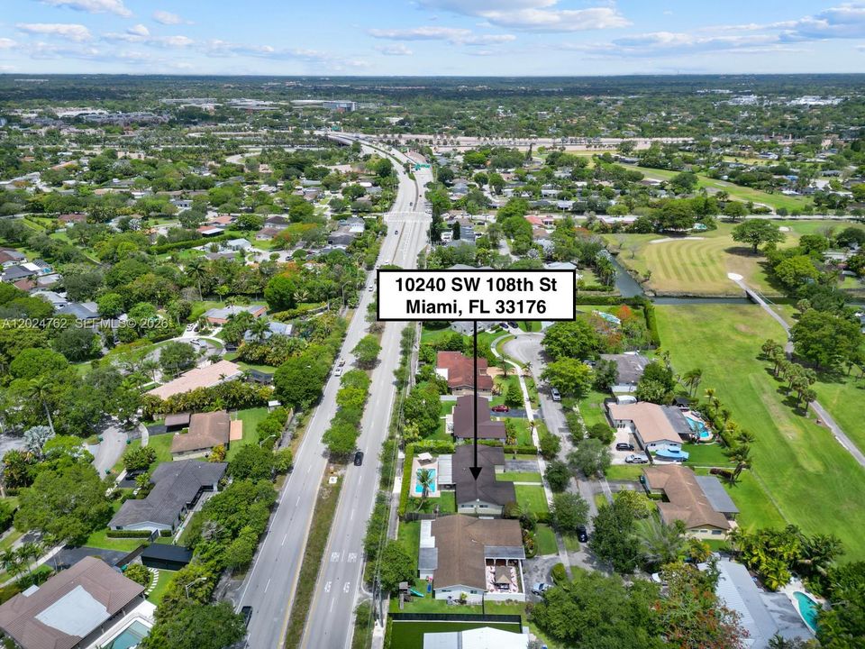 Vendido Recientemente: $950,000 (4 camas, 2 baños, 1873 Pies cuadrados)