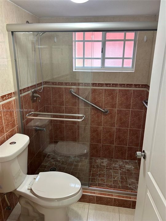 For Rent: $2,600 (2 beds, 2 baths, 1029 Square Feet)