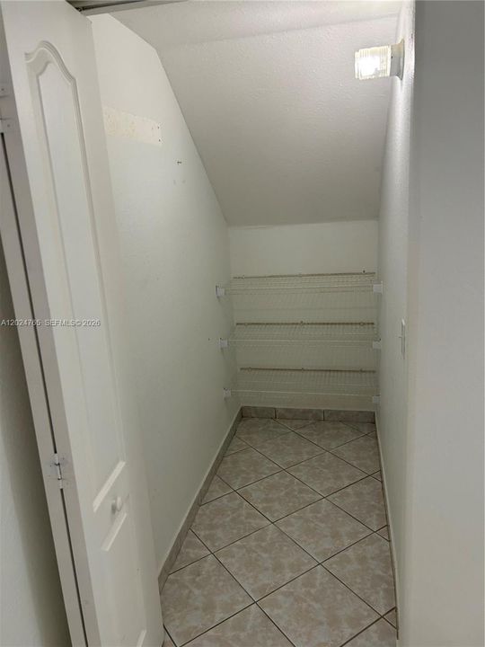 For Rent: $2,600 (2 beds, 2 baths, 1029 Square Feet)