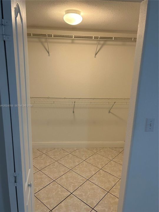 For Rent: $2,600 (2 beds, 2 baths, 1029 Square Feet)