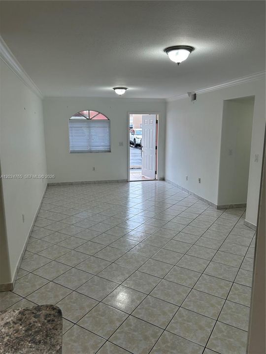 For Rent: $2,600 (2 beds, 2 baths, 1029 Square Feet)
