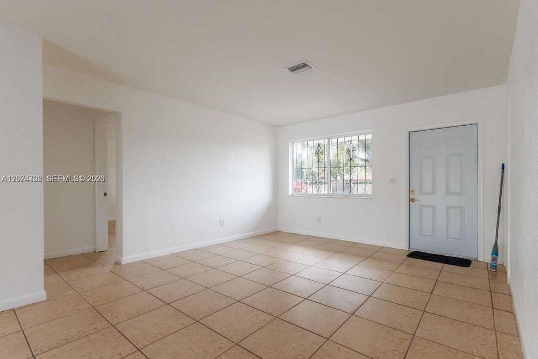 En Renta: $2,500 (2 camas, 1 baños, 1300 Pies cuadrados)