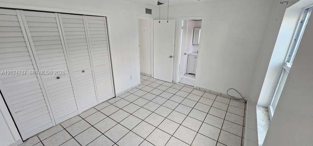 В аренду: $2,200 (2 спален, 1 ванн, 813 Квадратных фут)